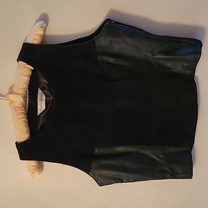 Paolo Santini black leather/suede top. Length 18 1/2"  chest 38"  waist 32"